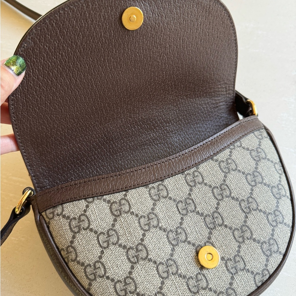 NEW w/ tags, box & dust bag! ❤️ Gucci’s Ophidia GG Supreme Crossbody - Picture 3 of 7